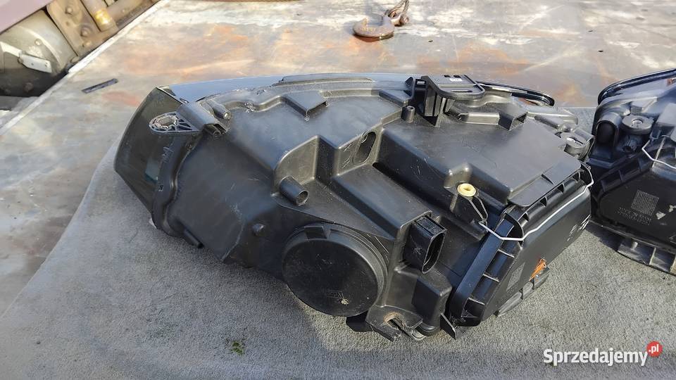 Audi A5 8T0 BiXENON skrętny LED ORG KPL