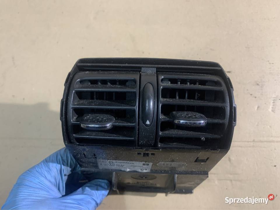 A2038300454 kratka nawiewu mercedes c w203 Kratki nawiewu