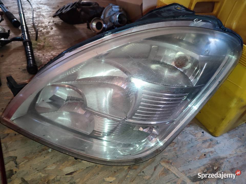 lampa przód lewa iveco daily 2007 IV lift III Lampy przednie Kotomierz