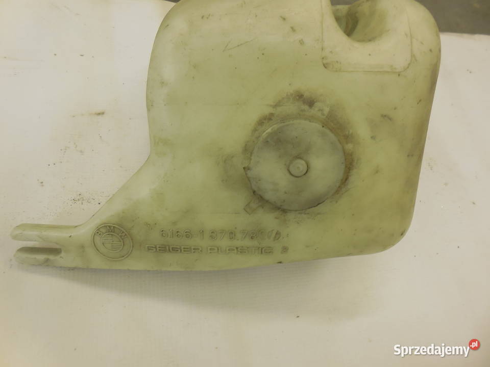 zbiornik zbiorniczek płynu spryskiwaczy bmw e30 osobowe Trzebinia