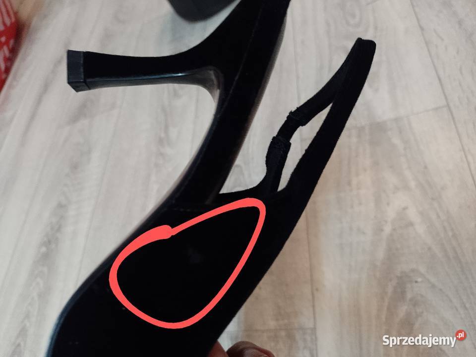 40 ASOS Design Czarne welurowe czółenka z Asos Kraków