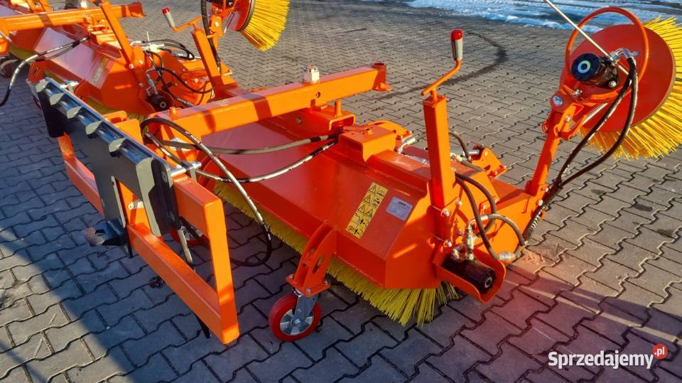 Zamiatarka firmy Sonarol Łomża