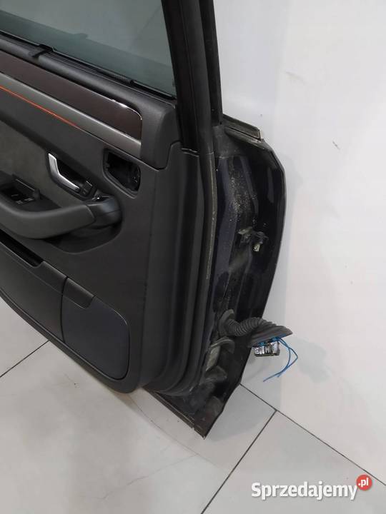 DRZWI LEWE TYŁ LZ5D Audi A8 II 20022010 D3 osobowe