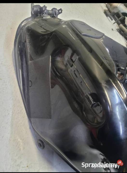 Honda VFR 1200F 1200 F 0916 zbiornik paliwa bak Zbiorniki paliwa Nowy Tomyśl