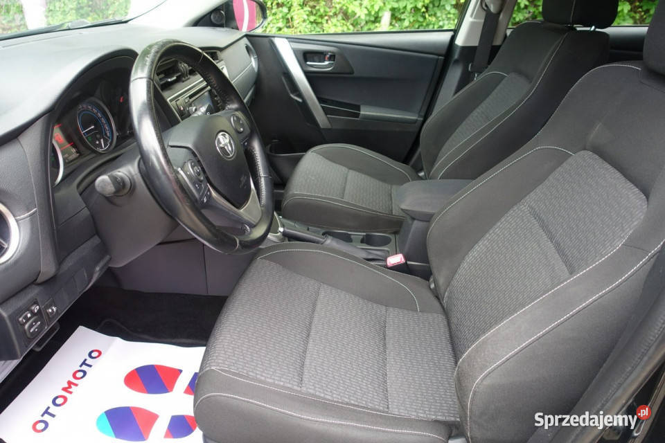 Toyota Auris Prywatna Automat 18 HYBRYDA 99 II Auris Warszawa