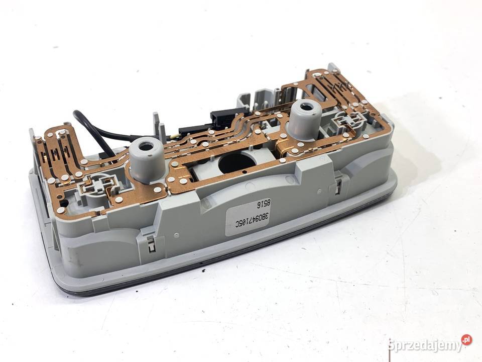 LAMPA SUFITOWA SKODA FABIA III 3B0947105C Pozostałe