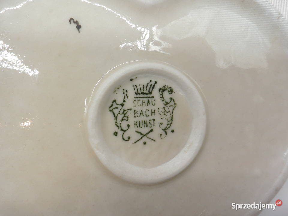 Porcelanowe Puzderkoszkatułka na drobiazgi Porcelana i szkło Raszków