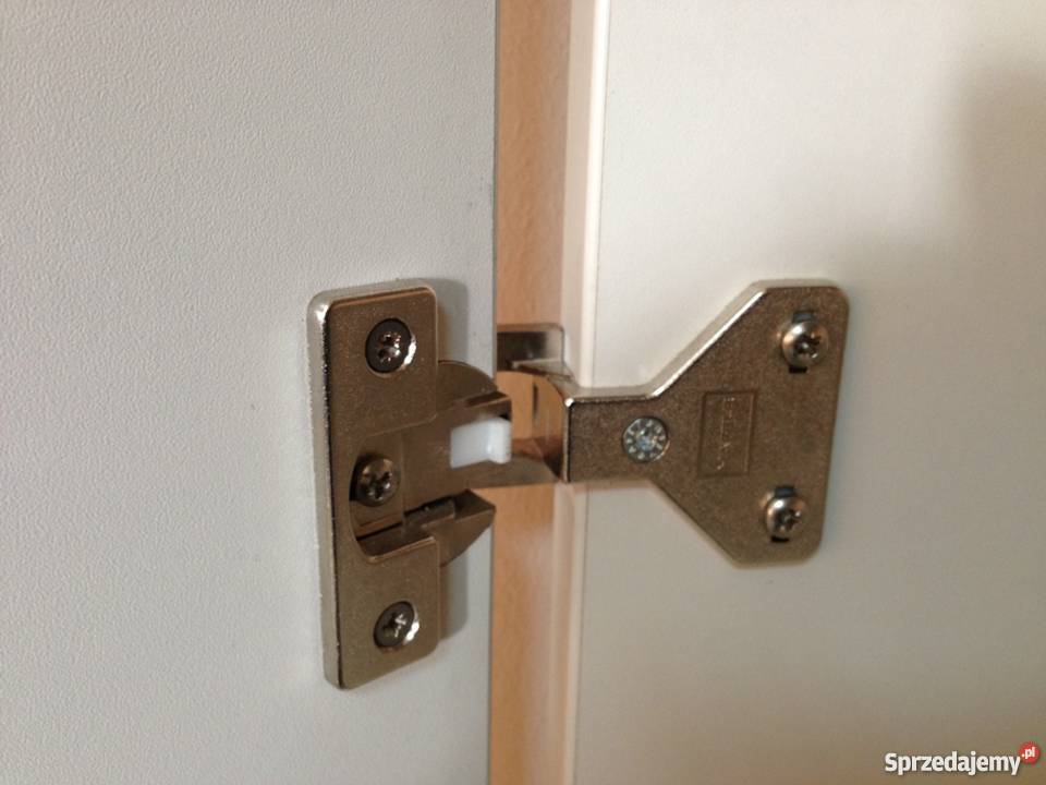 Szafa biurowa biała 130 x 207 Szafy, regały, półki Leszno sprzedam