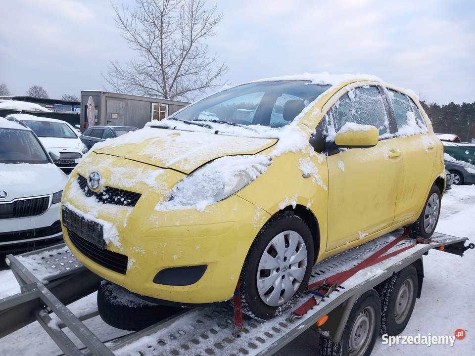 Toyota Yaris 13 2009 Pniewy