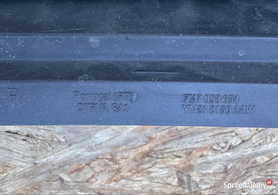 Kratka nerka grill atrapa przód prawa Seat Międzychód