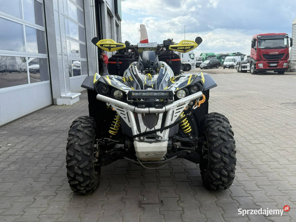 CanAm Renegade pas napędowy