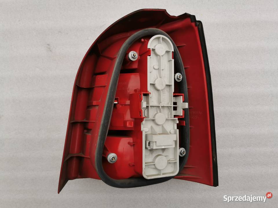 Lampa Lewy Tył Tylna Lewa Audi A4 B5 Avant Lift Lampy tylne sprzedam