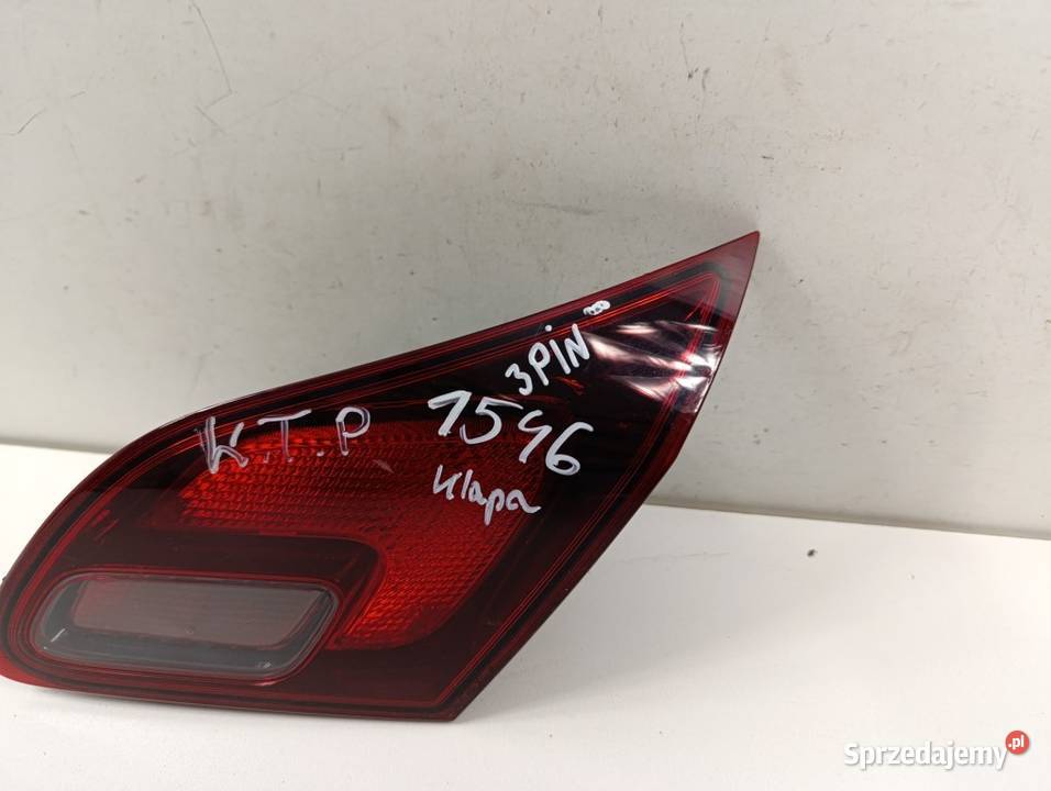 OPEL ASTRA J HB LAMPA TYŁ PRAWY W KLAPĘ Zbierkowo sprzedam
