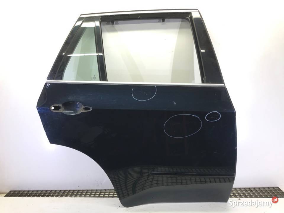 DRZWI PRAWY TYŁ BMW E70 SUV 0613 osobowe Drzwi