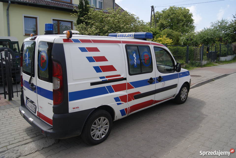 ambulans karetka fiat doblo 2006r nosze Rok produkcji 2006 Doblo Biskupiec