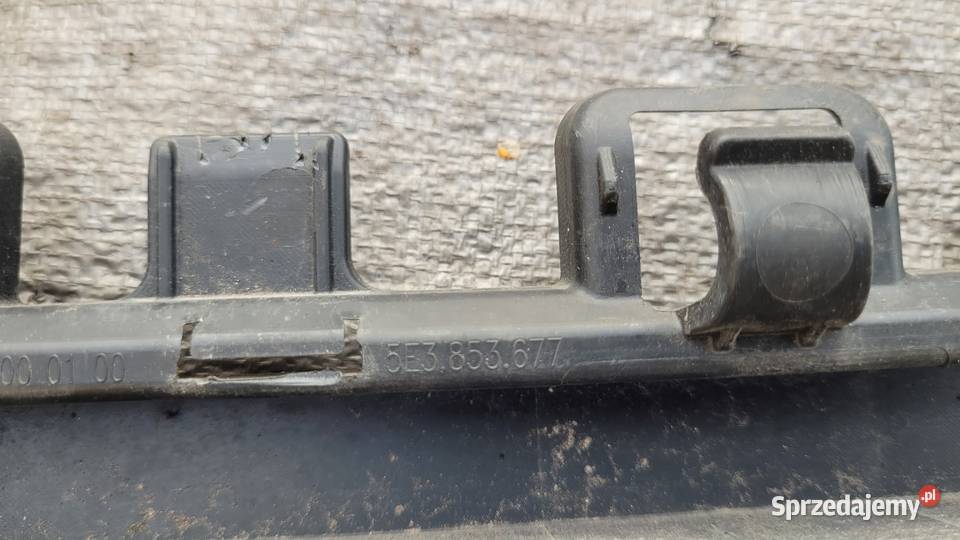 SKODA OCTAVIA IV 4 KRATKA ZDERZAKA ŚRODKOWA Karoseria Ruda Śląska