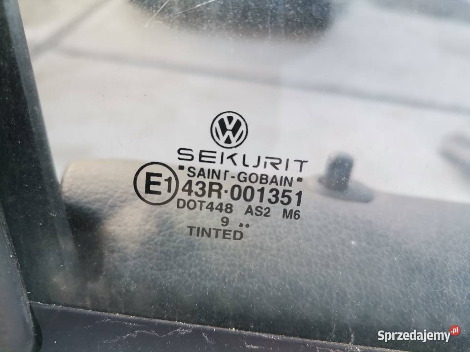 Drzwi Prawy Przód Volkswagen Bora Pogorzelec