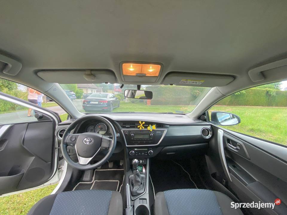Toyota Auris 133 VVTi Life 2014 Salon Polska Rok produkcji 2014 Auris Kłodzko
