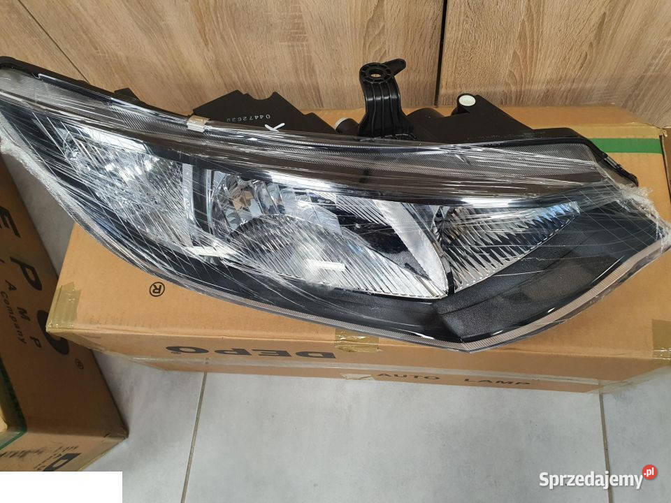 Honda Civic IX reflektor prawy przód 2011 nowy lampy przednie Kozubszczyzna