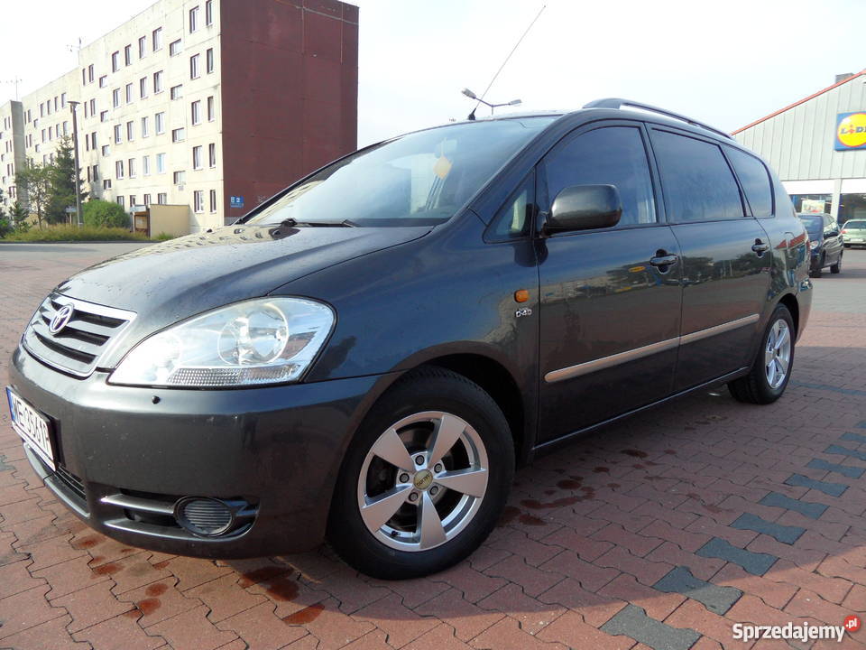 Toyota avensis verso 2002