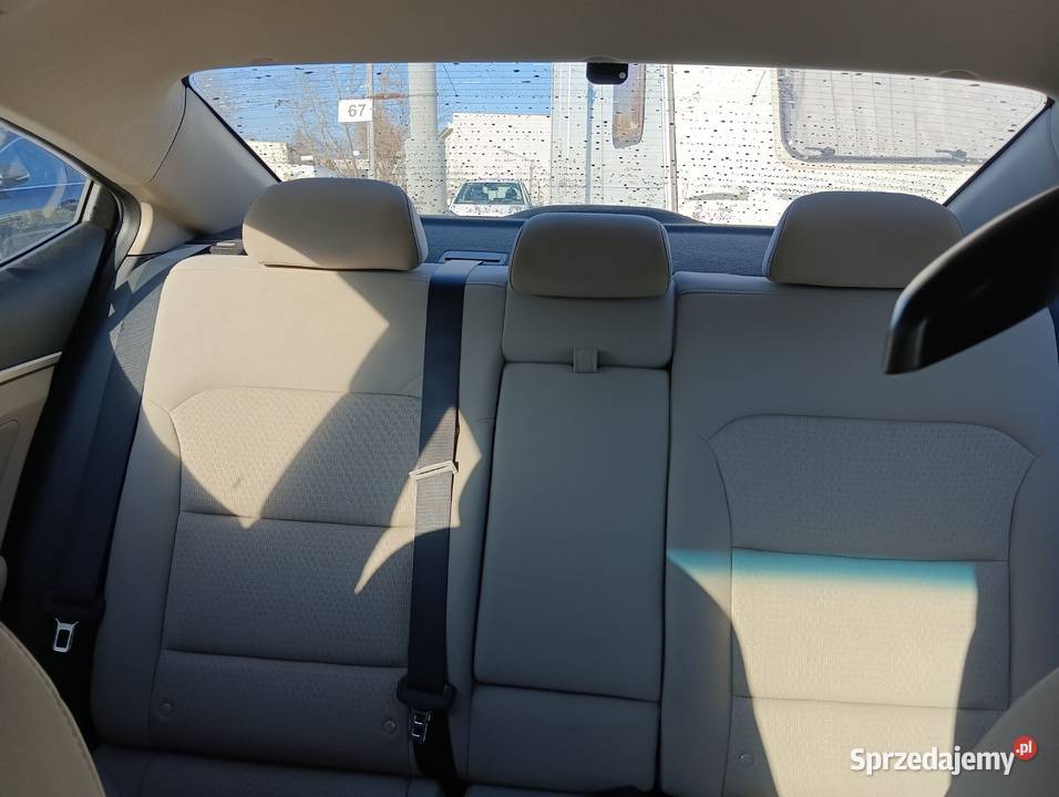 Hyundai Elantra 2016 Pierwsza rejestracja 2017 115000km Łódź sprzedam