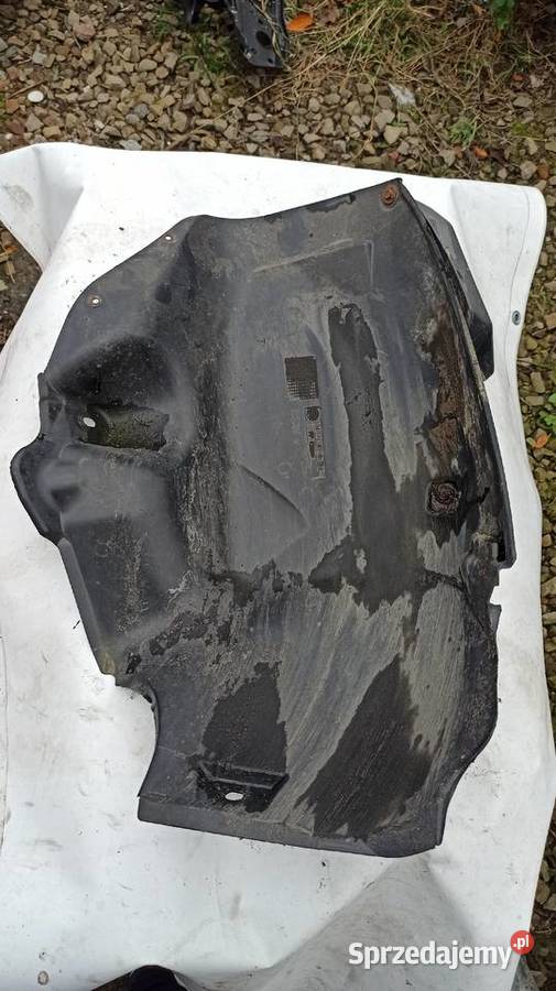 Nadkole prawy tył BMW E46 Sedan Kombi 8203770