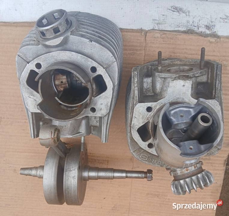 Wał korbowy i cylinder z tłokiem i pierścieniami łódzkie