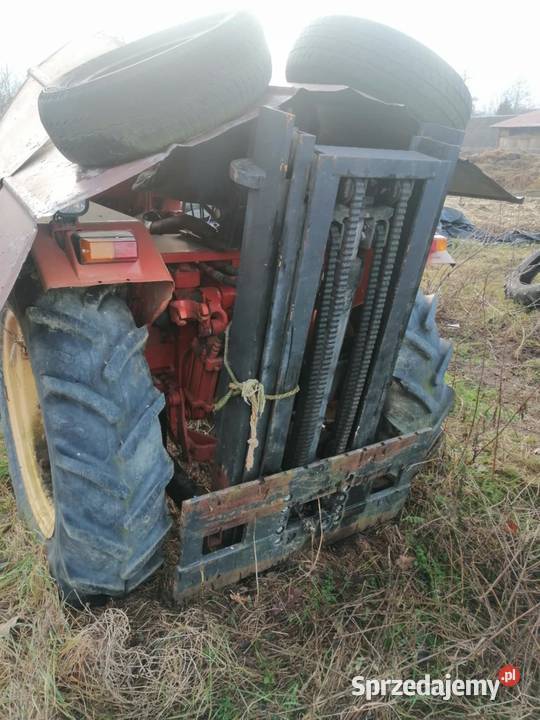 traktor rusek z wózkiem widłowym Ćwików