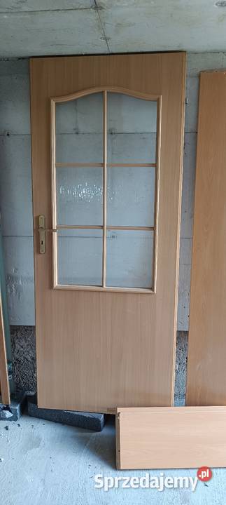 Drzwi wewnętrzne 85x204 futryna 30 Sierakowice