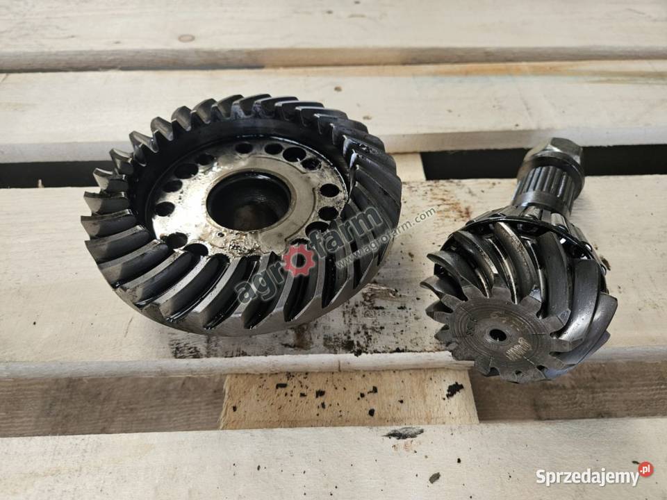 Wałek atakujący koło Z13x29 John Deere 6220 Byków