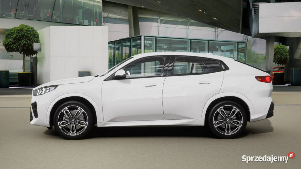 BMW iX2 iX2 eDrive20 Dostępne ręki Rok produkcji 2026