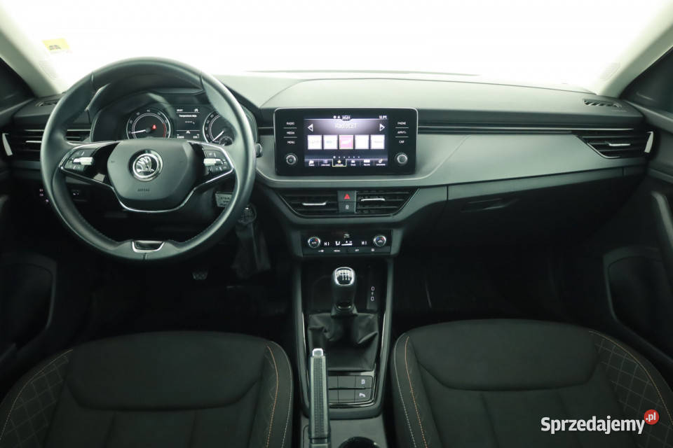 Skoda Scala 10 TSI asystent pasa ruchu Scala Piaseczno