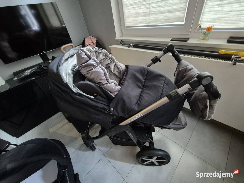 IDEALNY Wózek 2w1 BabyDesign Espiro Husky czarny