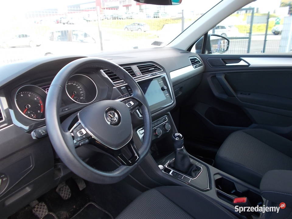 VW TIGUAN 15 benzynasalon Polska 4/5 Dębica