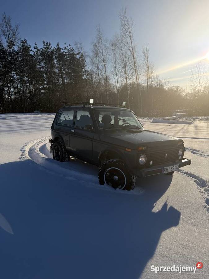 LADA NIVA manualna Tuszyma