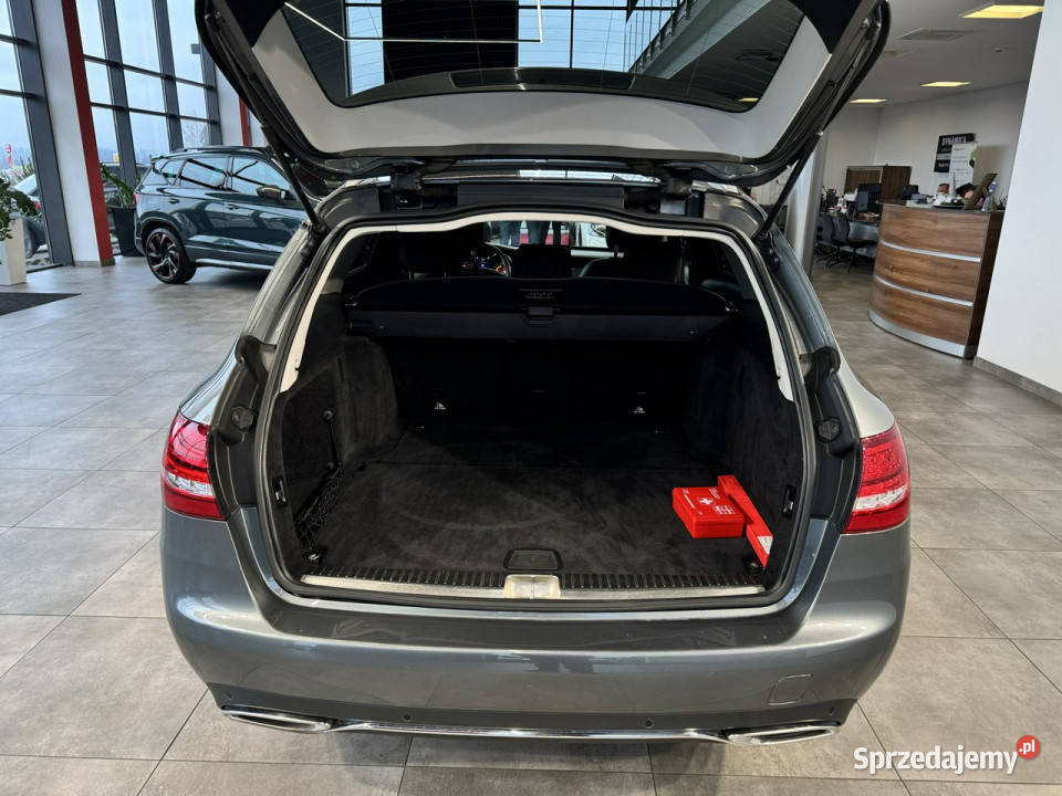 Mercedes C 200 T 20 184 automat 2016 r salon małopolskie Myślenice sprzedam