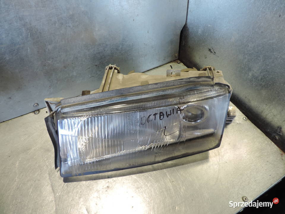 LAMPA LEWY PRZÓD SKODA OCTAVIA I osobowe małopolskie