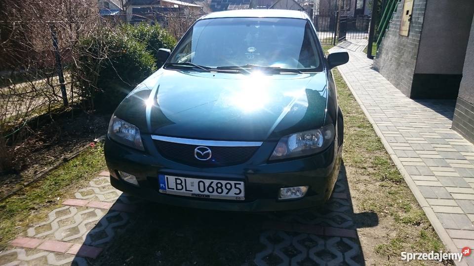 samochód mazda 323f BJ Józefów