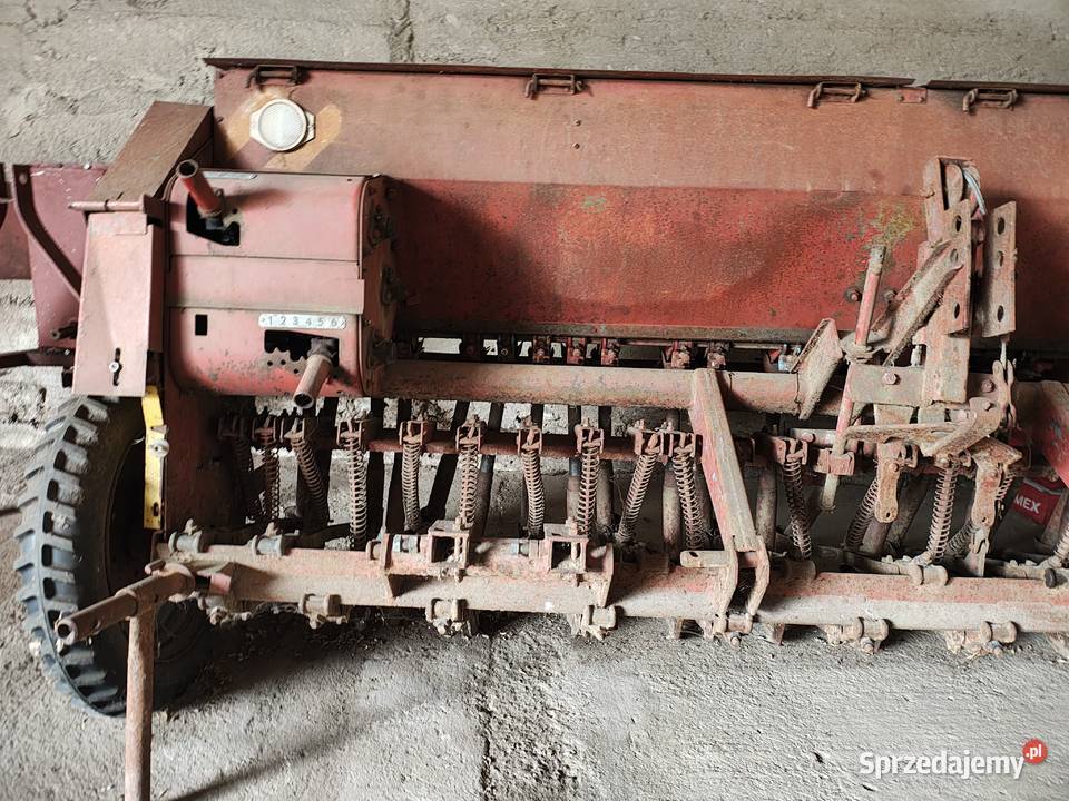 Siewnik zbożowy poznaniak S0432 Maszyny rolnicze Łoje-Awissa sprzedam