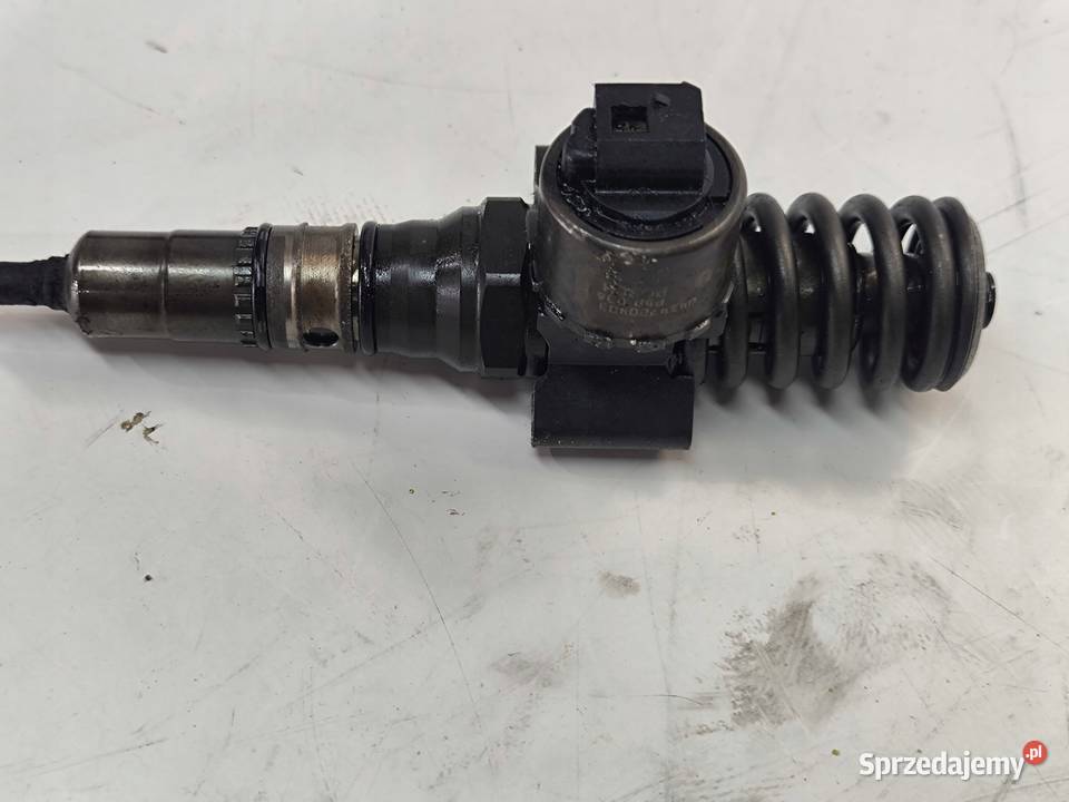 POMPOWTRYSKIWACZ AUDI SEAT VW 19 TDI 03G130073B Przystajń