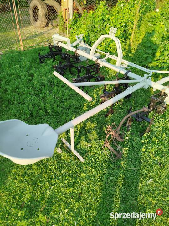 Wielorak opielacz Maszyny rolnicze Żurawiczki