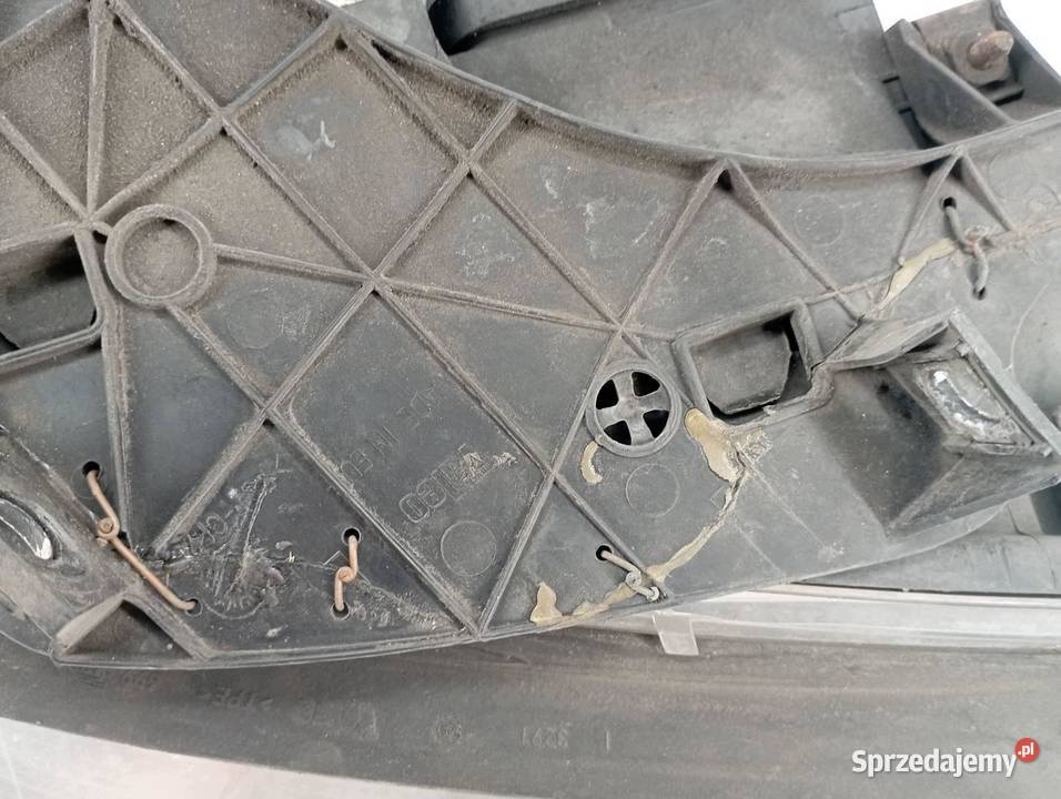 LAMPA PRZÓD LEWA XENON EUROPA 89309150 Audi A4 Motoryzacja sprzedam