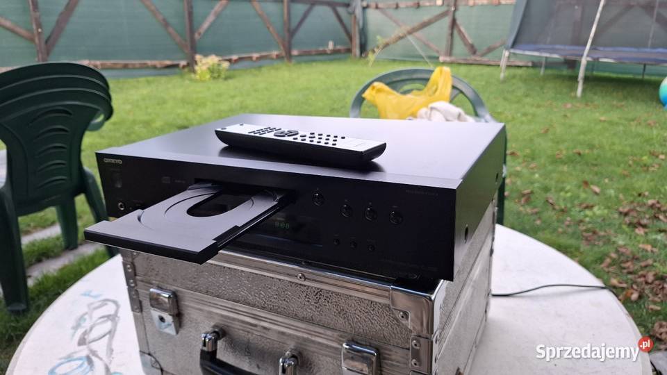 ONKYO C7030 odtwarzacz CD MP3 sprawny ładny stan sprzedam