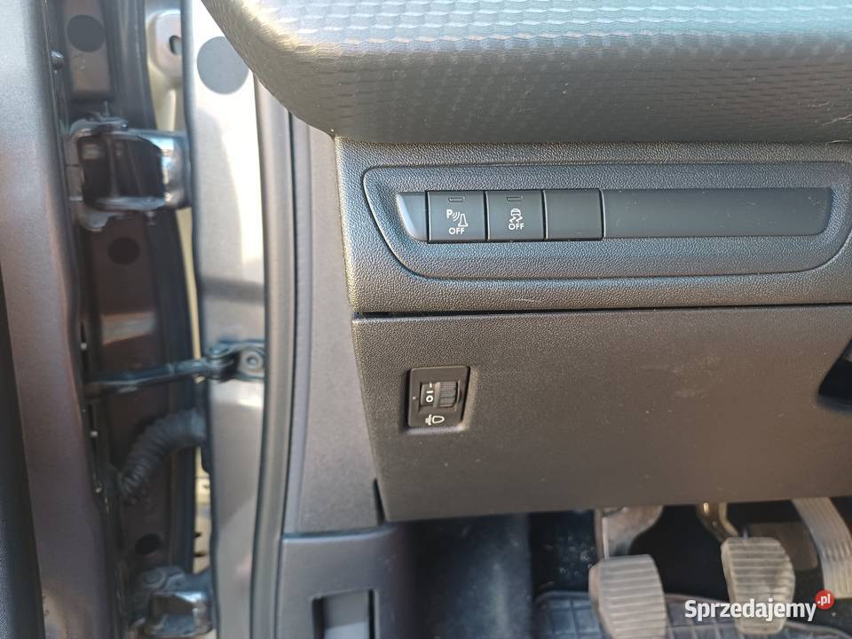 Peugeot 2008 12 VTI 82 benzyna wielkopolskie