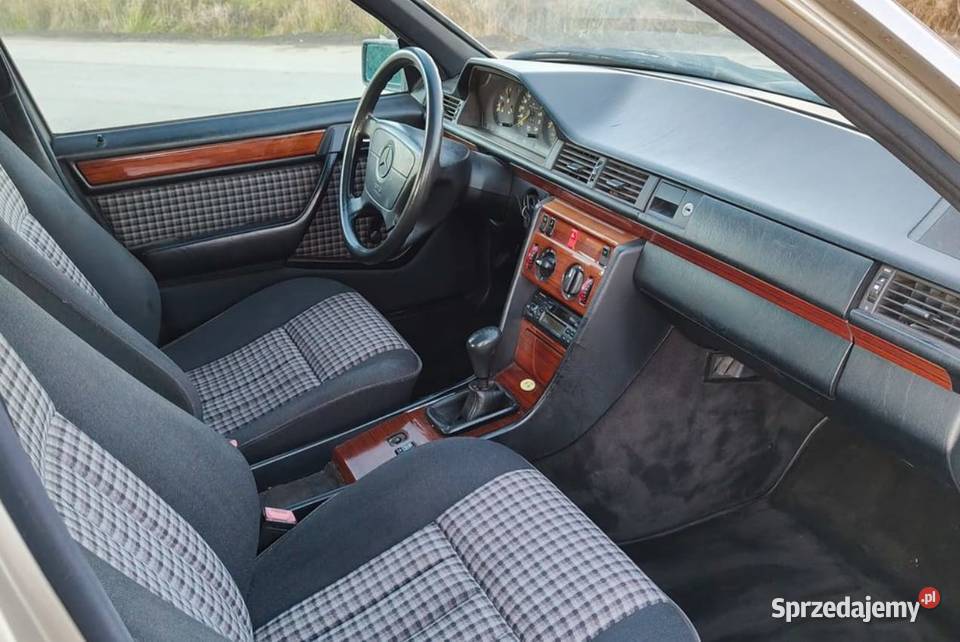 Mercedes W124 20 136 Strzałkowo