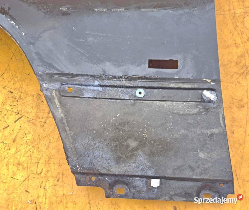 MERCEDES W124 BŁOTNIK PRZÓD PRZEDNI LEWY mazowieckie Radom sprzedam
