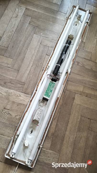 Lampa awaryjna lampa sufitowa świetlówkowa na Warszawa