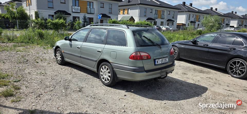 Toyota Avensis 18 VVTI 2001r Avensis Warszawa