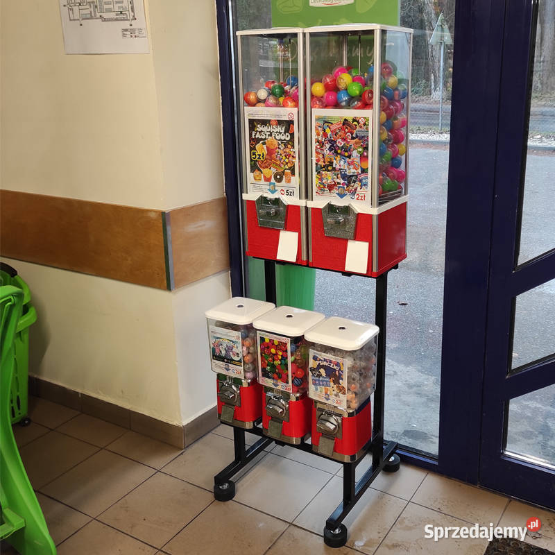 Automat Sprzedający kulki kapsuły piłki Wynajem Krosno