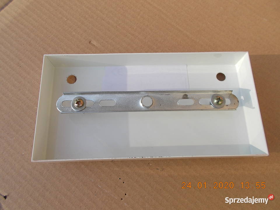 Listwa do lamp rozeta podsufitka maskownica biały